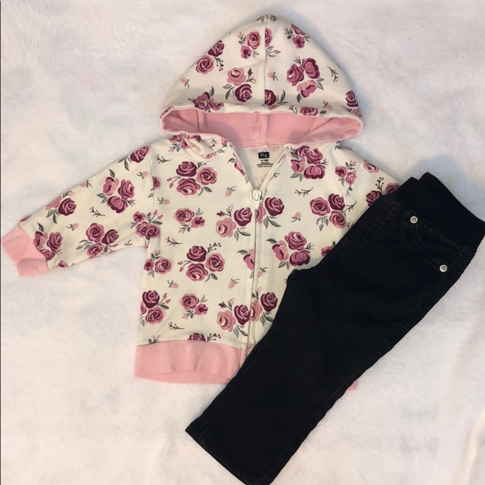 Baby girl outfit 9-12m
